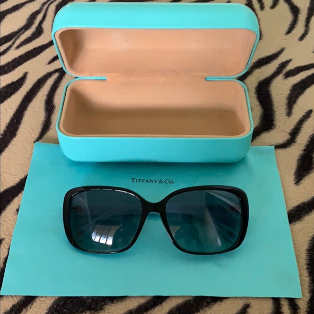 Tiffany & Co. Sunglasses TF 4092